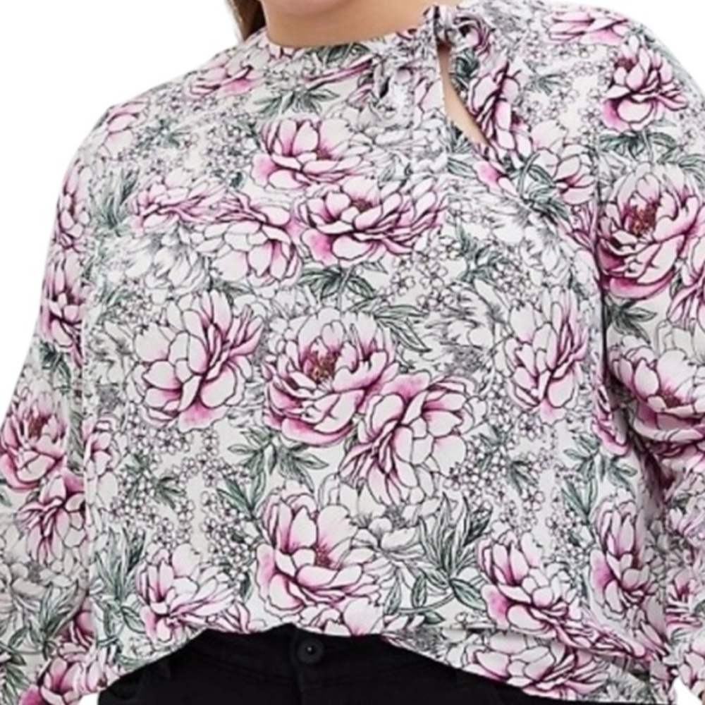 torrid Pink/White Floral Georgette Tie Neckline Blouse 0(12)